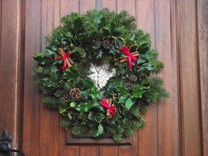 Premium Mixed Foliage Wreath With Holly